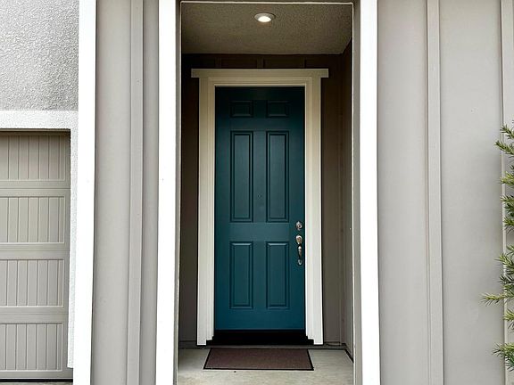 3rd image of 3917 Valance Way