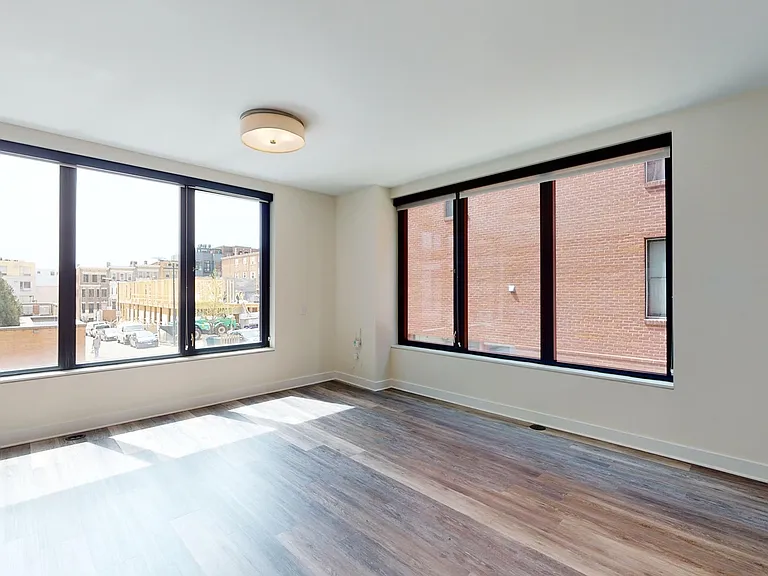 Capitol View on 14th — Photo 87