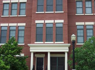 236 Lake St, Elgin, IL 60120