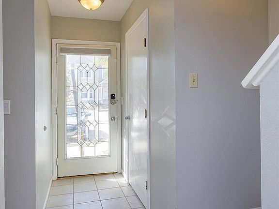 2nd image of 553 Shadow Glenn Pl