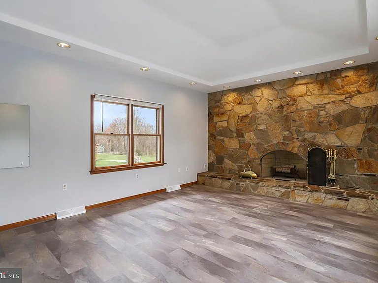 5 Orchard Pl — Photo 14
