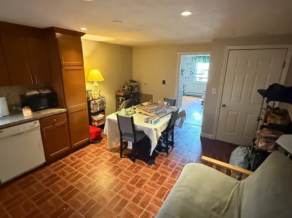 25 Coburn Ave #1, Worcester, MA 01604