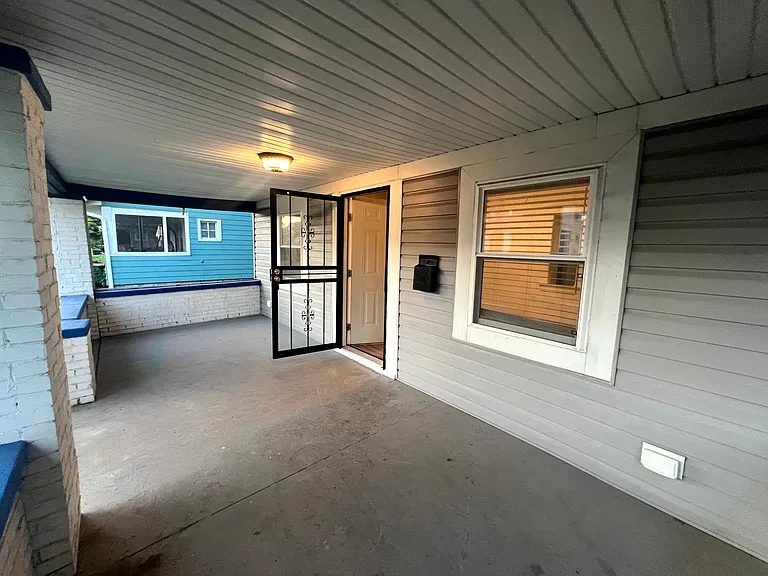 2857 Indianapolis Ave — Photo 21