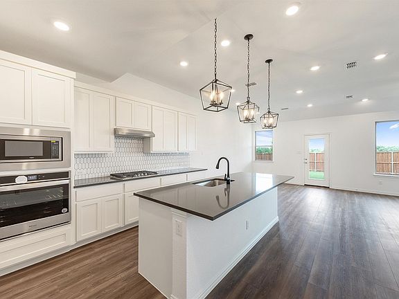 Meadow Park - Knox Interior Image 3