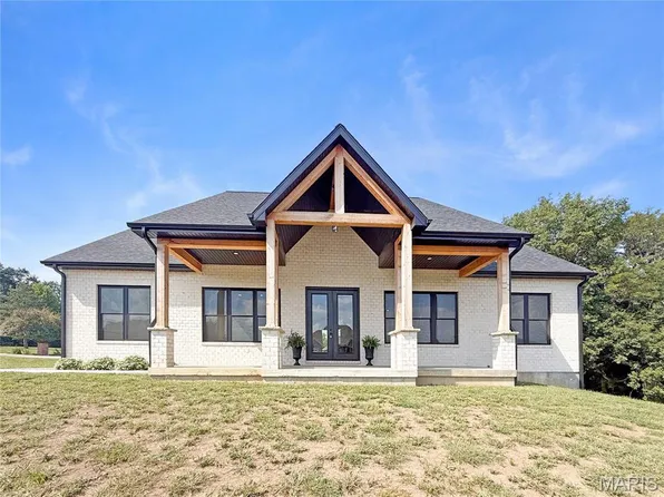 10116 Norwoods Ct, Hannibal, MO 63401