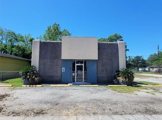 201 E Texas Ave, Baytown, TX 77520