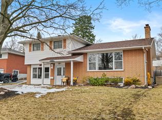 1277 Olympus Ave, Peterborough, ON K9H6V9