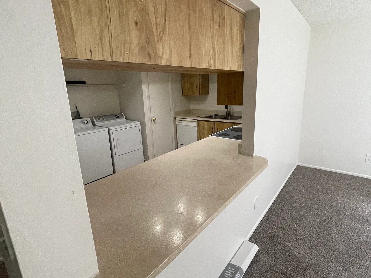 2 bed, 922 sqft, $1,450 — Photo 2