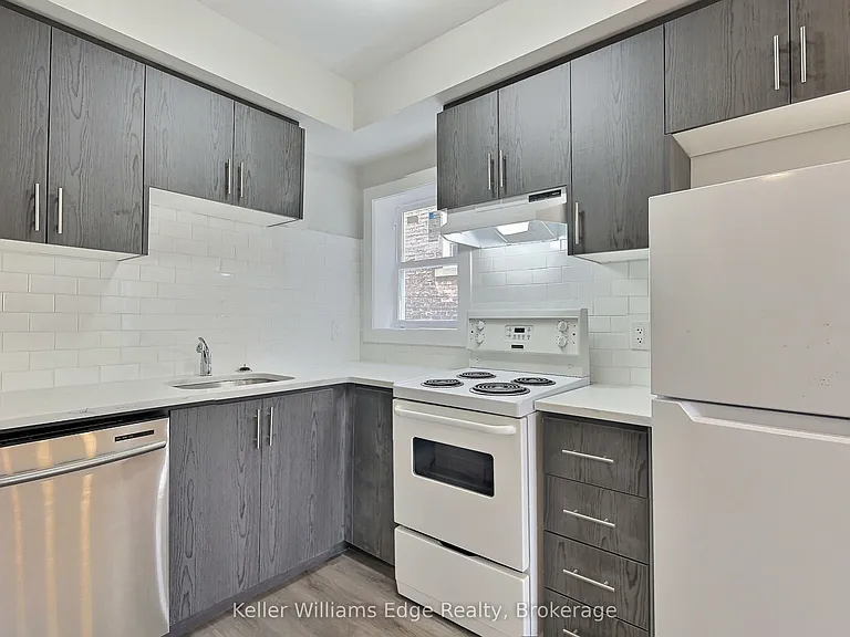 8 Tisdale St S #10 — Photo 6