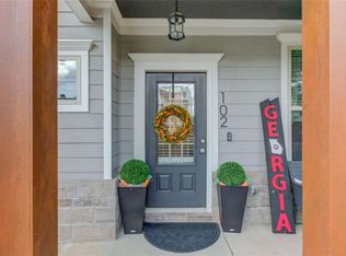 102 Morris Creek Dr, Hoschton, GA 30548