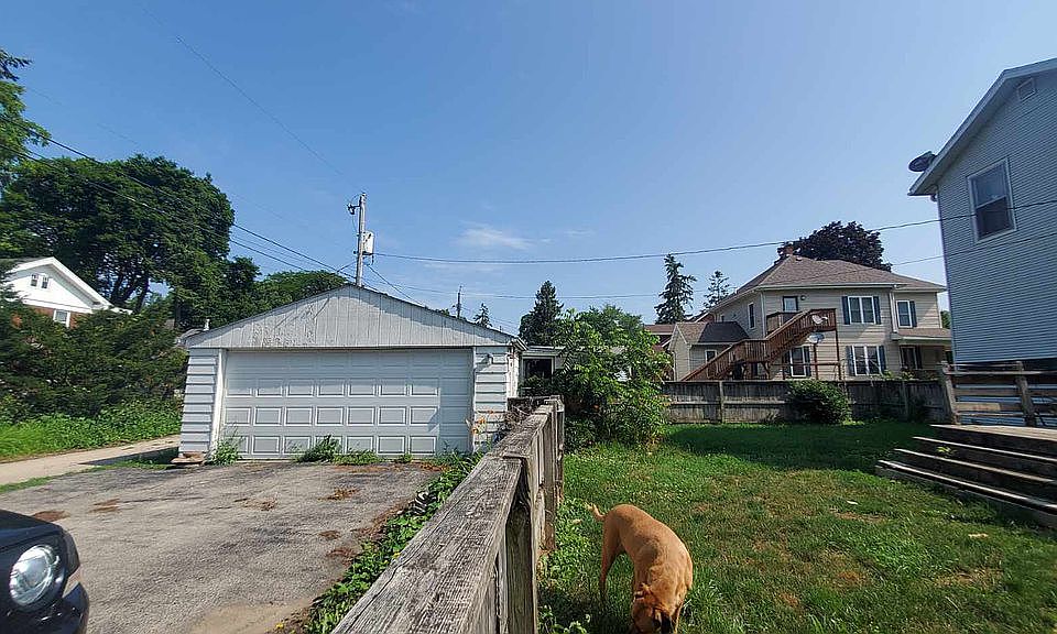 516 N 10th St, Rochelle, IL 61068 Zillow