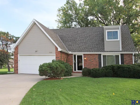 3050 Sardius Ct, Lincoln, NE 68516