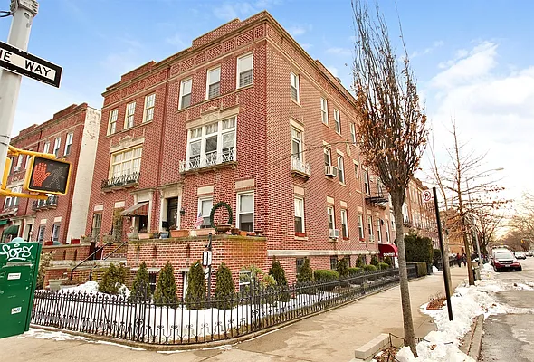 Rented by Corcoran | media 15