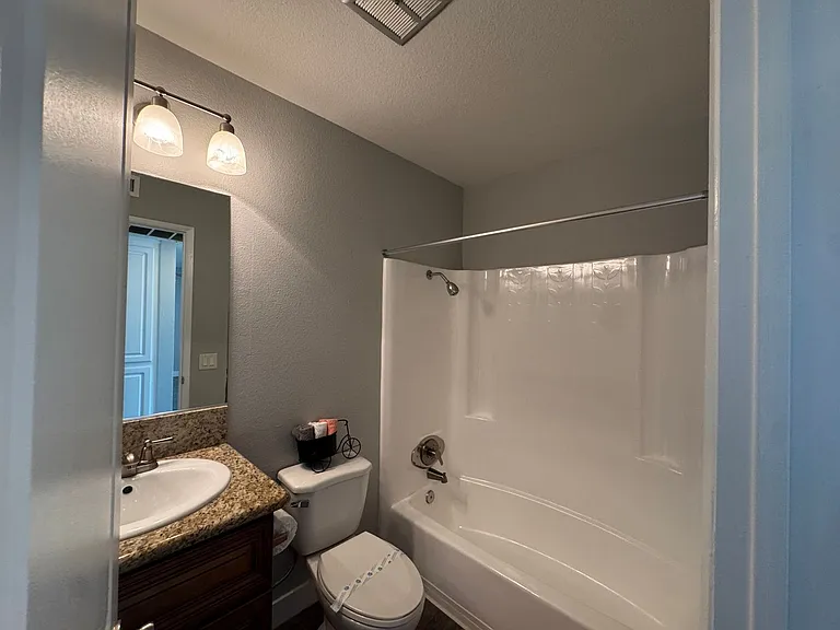 West Fifth Apartments — Photo 154