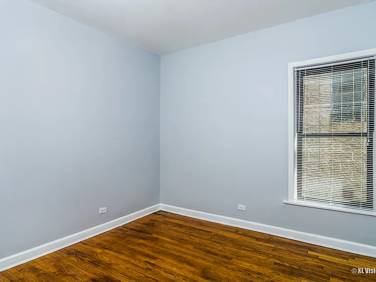 515 E 60th St #3 — Photo 4