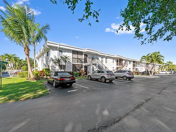2nd image of 14895 Builtmore Way #107