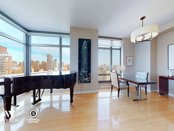 3rd image of 450 E 83rd St APT 22A