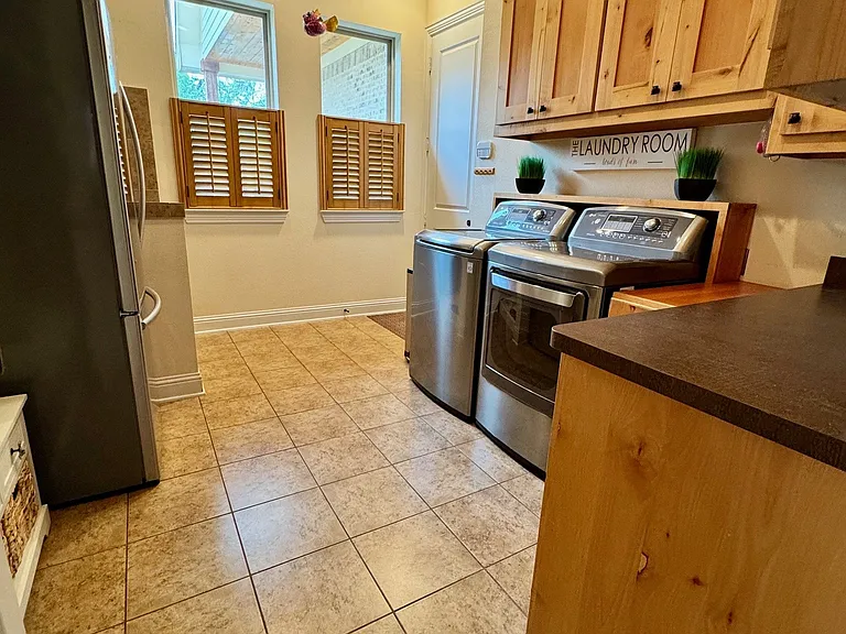 5820 Palo Pinto Ave — Photo 25