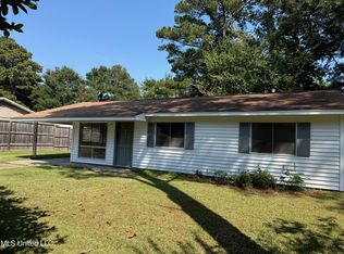 302 Saint Paul St, Pearl, MS 39208