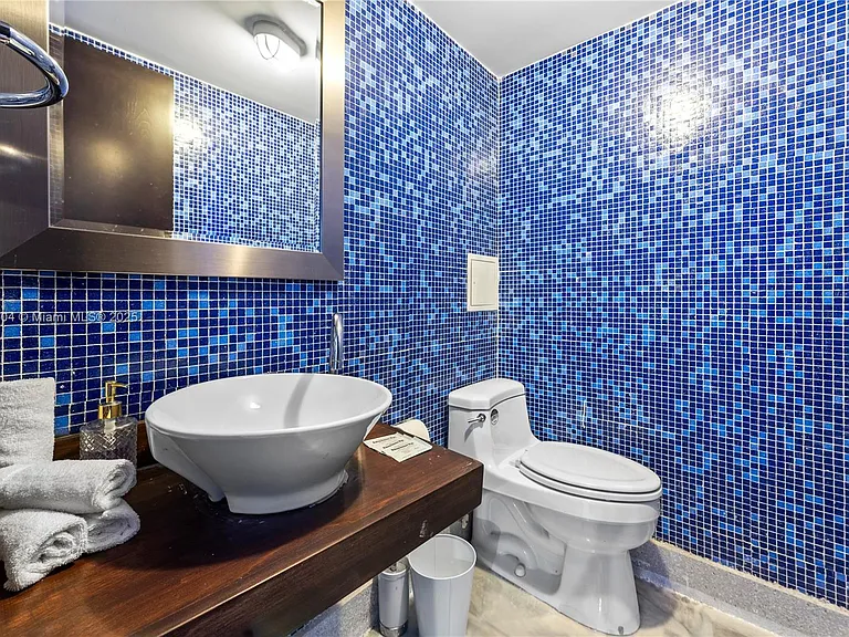 1606 S Bayshore Dr — Photo 56