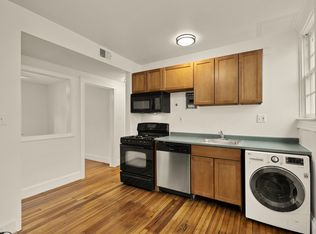 115 S Patrick St APT 303, Alexandria, VA 22314