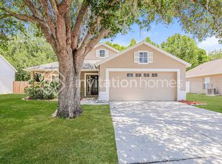6240 Crickethollow Dr, Riverview, FL 33578