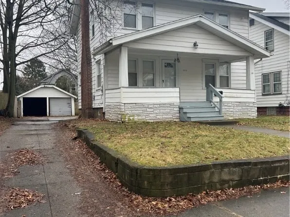 393 Grand Ave, Akron, OH 44302