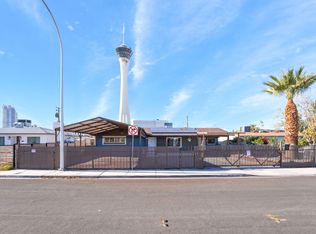 2104 Santa Rita Dr, Las Vegas, NV 89104