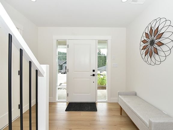 5th image of 2537 Valley Pl