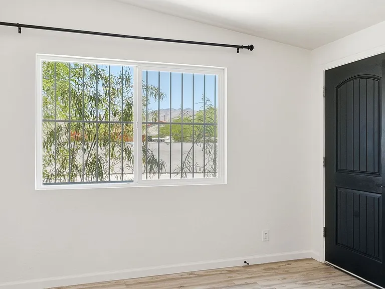 2535 N Dodge Blvd #3 — Photo 10