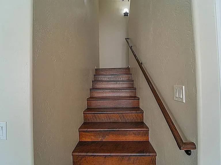 820 Serrano Pointe St NW — Photo 27