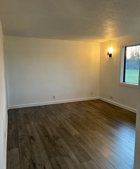 608 Lancaster Dr SE — Photo 11