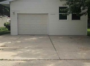 13021 Oak Lawn Ln, Poplar Grove, IL 61065