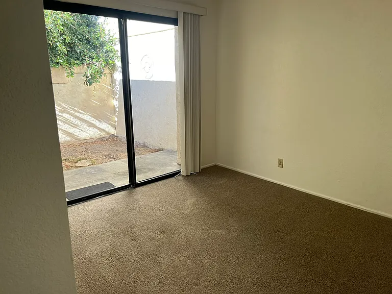 1749 Haydn Dr — Photo 31
