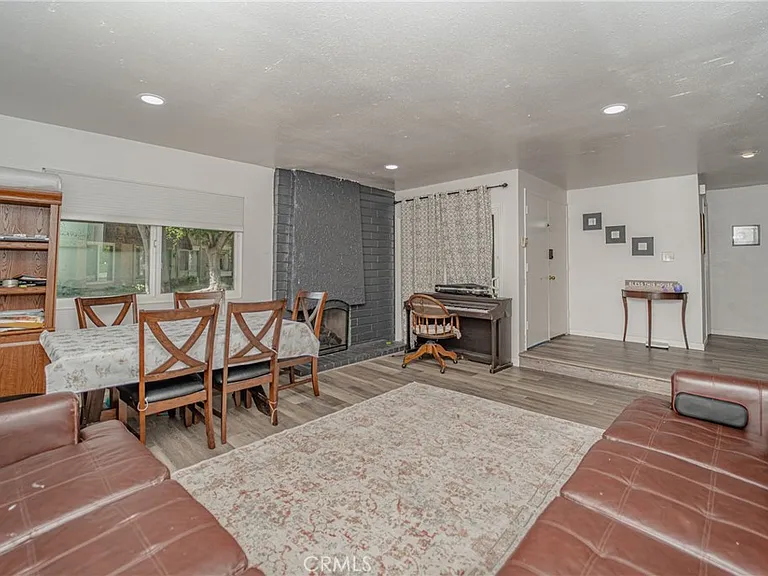 11321 Hart Way — Photo 5