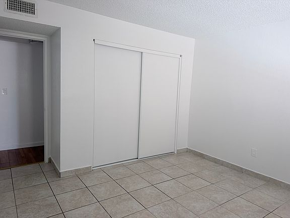 4th image of 14630 Plummer St #106