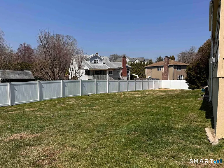 530 River Rd — Photo 9
