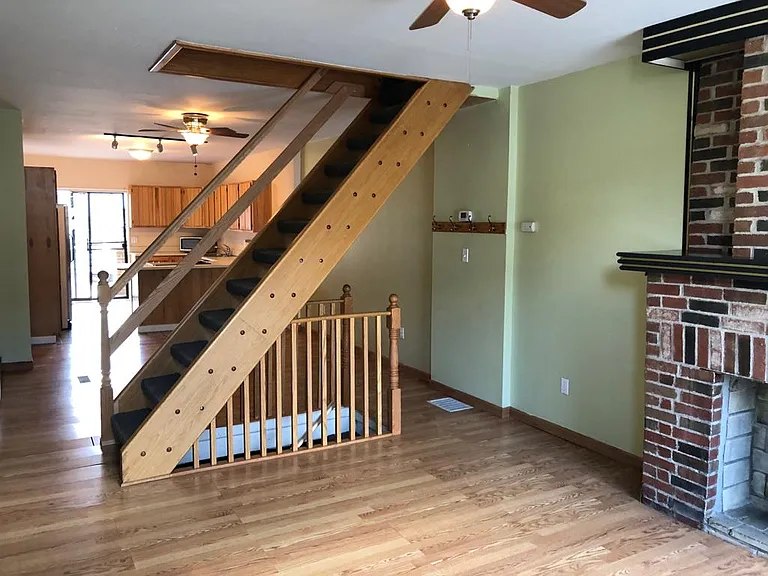 1517 Covington St — Photo 5