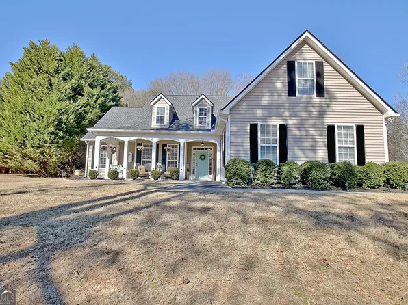 404 Bellway Ct, Tyrone, GA 30290