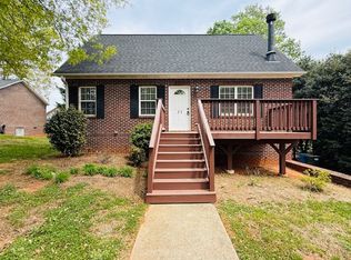 23 44th Avenue Pl NE, Hickory, NC 28601