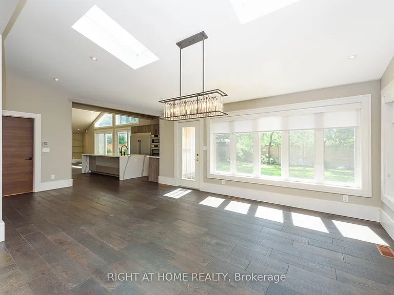 176 Maplewood Rd — Photo 12