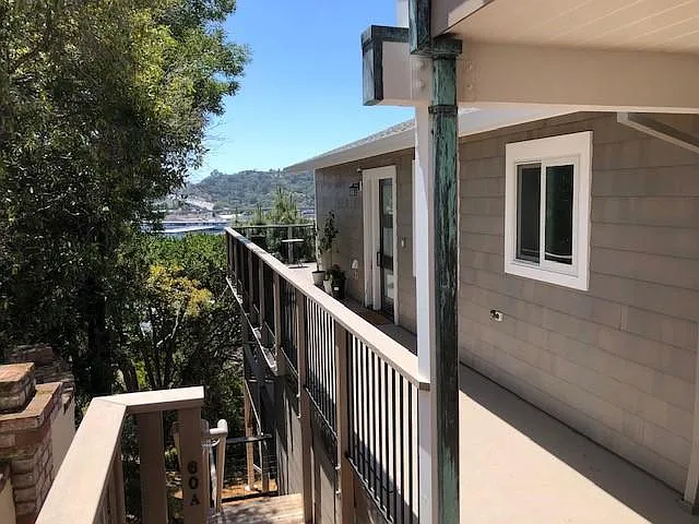 60 Marina Court Dr — Photo 1