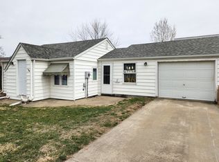 108 Prairie St, Pella, IA 50219