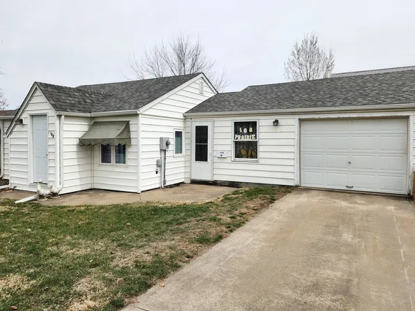 108 Prairie St, Pella, IA 50219