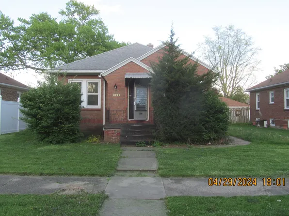 207 Indiana Ave, Streator, IL 61364