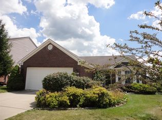 6521 Southern Ridge Dr, Indianapolis, IN 46237