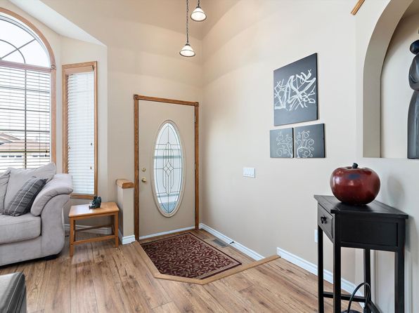 409 Meadowview Ter, Strathcona County, AB T8H 1X7