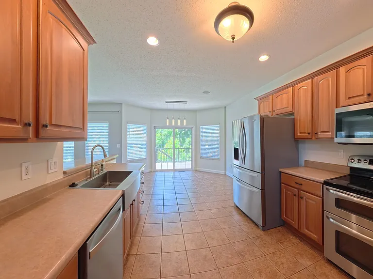 308 Windsor Forrest Rd — Photo 13