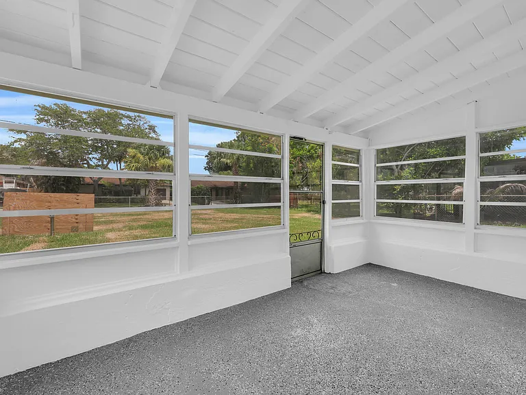 19035 SE Southgate Dr — Photo 29