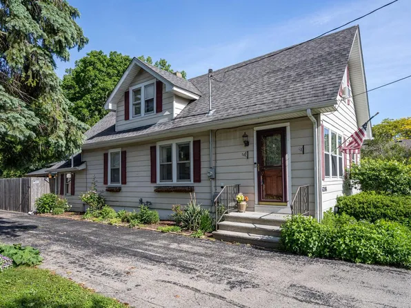 6208 54th AVENUE, Kenosha, WI 53142